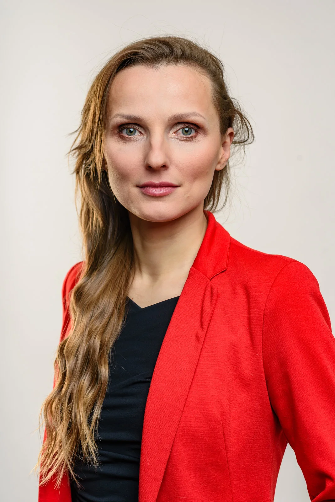 Profesjonalne zdjęcie biznesowe w oświetleniu studyjnym